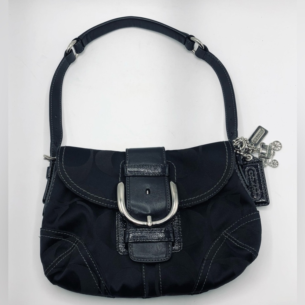 Coach Soho Black Signature “U” Buckle Flare Flap Shoulder Bag Purse Y2K